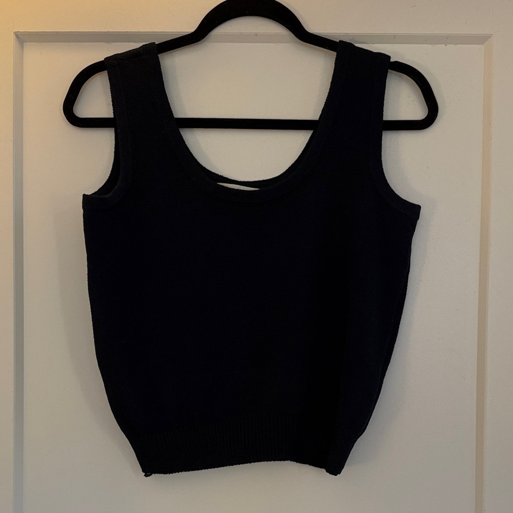 St. John Collection Sweater Tank